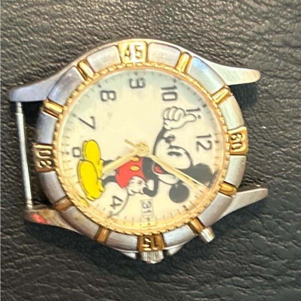 Vintage Rare Mickey Mouse Thumbs Up watch Face